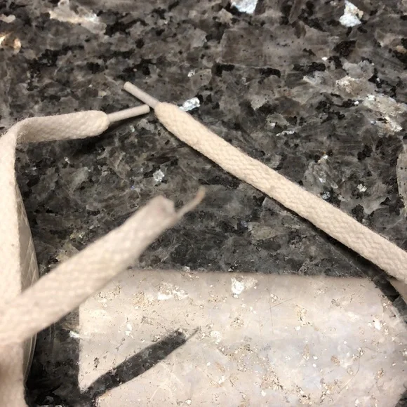 Converse All-Star Chuck Taylor Lo Glitter Toe Sneakers - Picture 17 of 17